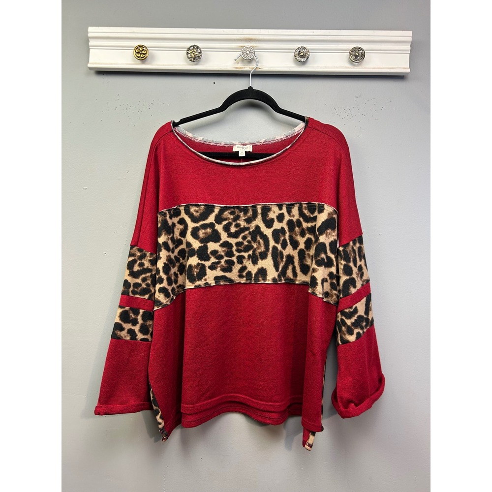 Umgee Top Womens Medium Red Leopard Print Oversized Long Sleeve Animal Print